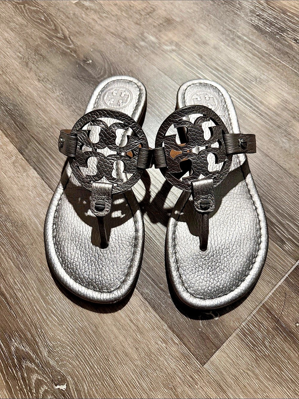 Tory Burch Miller Leather Thong Sandal Black & Silver Logo Sandals
